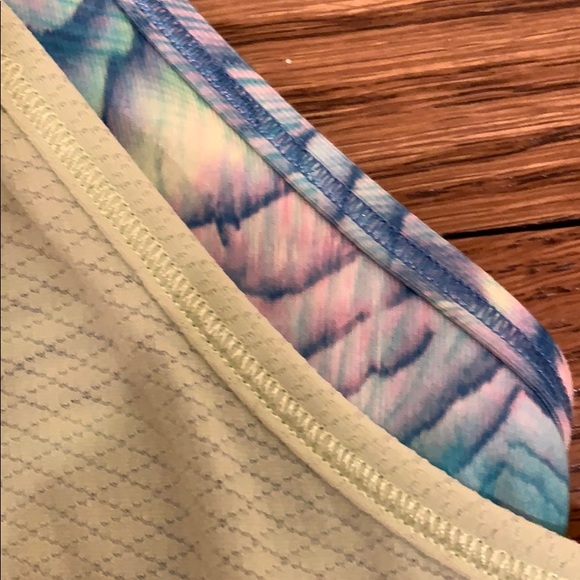 Kids ivivva two in one tank top, size 8. - Picture 2 of 4